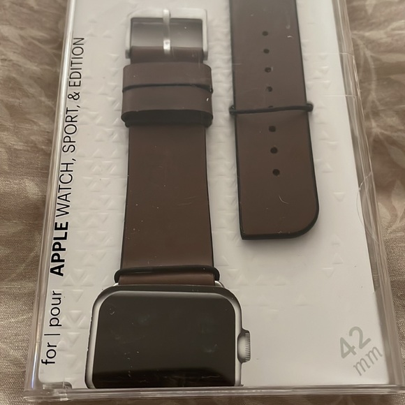 NIB Case Mate 42 mm Apple Watch band Brown Leather Band - Picture 3 of 6